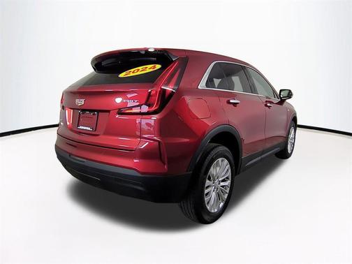 2024 Cadillac XT4 Luxury