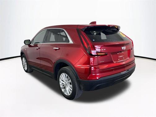 2024 Cadillac XT4 Luxury
