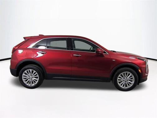 2024 Cadillac XT4 Luxury