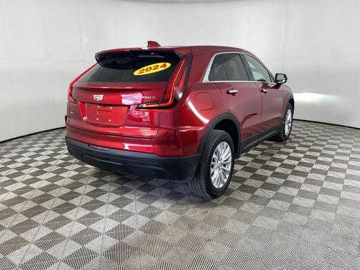 2024 Cadillac XT4 Luxury