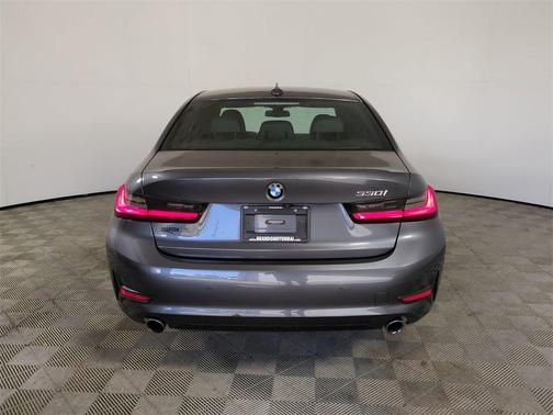 2022 BMW 330 330i