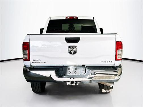 2023 RAM 2500 Big Horn Crew Cab 4x4 6'4' Box