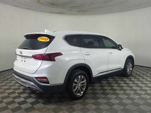 Quartz White 2020 Hyundai SANTA FE SEL 2.4
