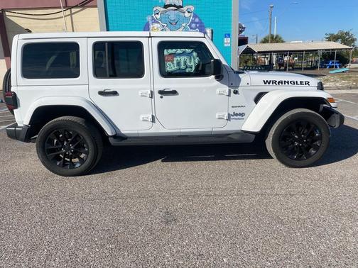 2022 Jeep Wrangler Unlimited 4xe Sahara