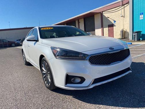 2017 Kia Cadenza Premium