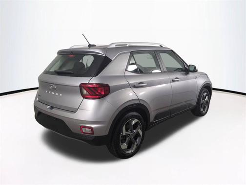 Shimmering Silver 2024 Hyundai VENUE SEL