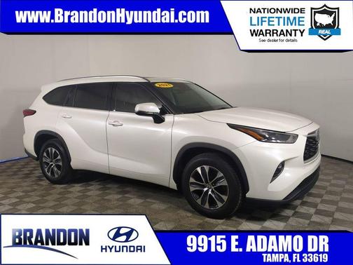 Blizzard Pearl 2021 Toyota Highlander XLE