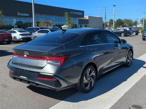 2026 Hyundai ELANTRA Limited