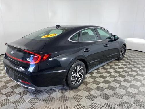 2022 Hyundai SONATA Hybrid Base