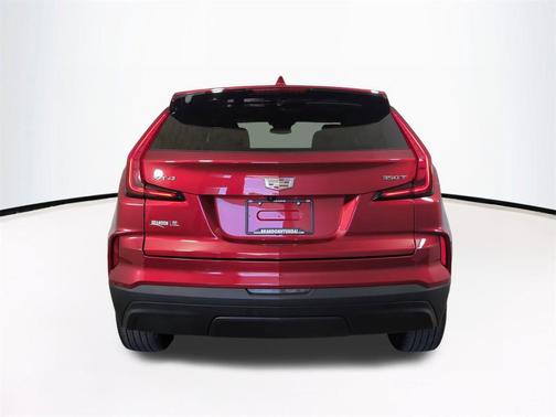 2024 Cadillac XT4 Luxury
