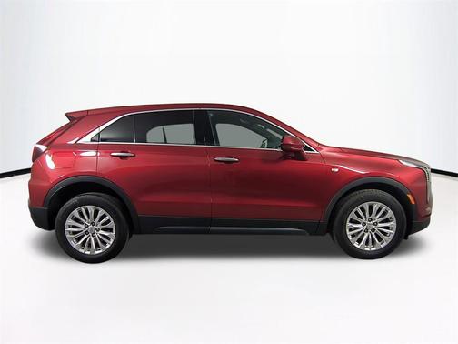2024 Cadillac XT4 Luxury