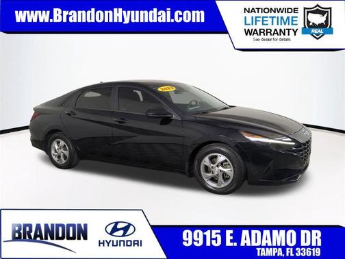 2022 Hyundai ELANTRA SE