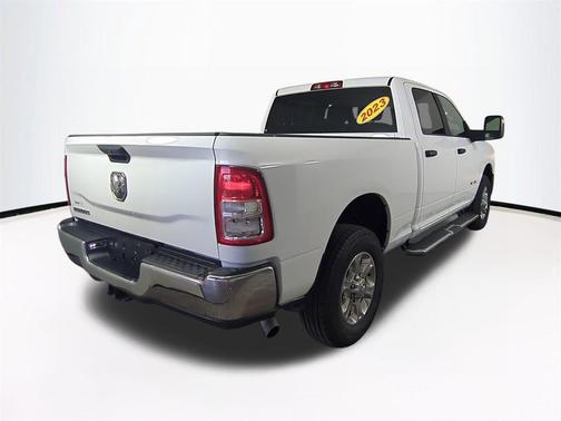 2023 RAM 2500 Big Horn Crew Cab 4x2 6'4' Box