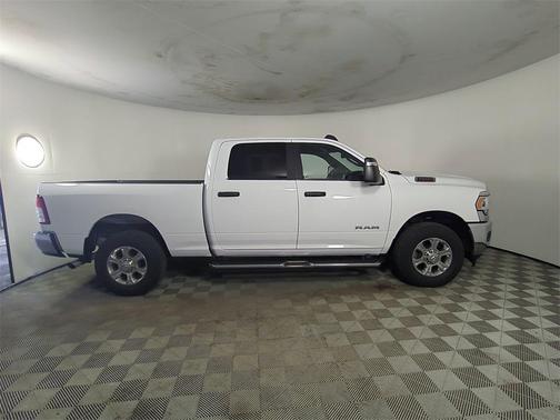 2023 RAM 2500 Big Horn Crew Cab 4x2 6'4' Box