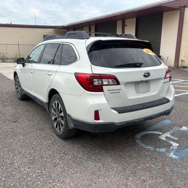 Crystal White Pearl 2015 Subaru Outback 2.5i Limited