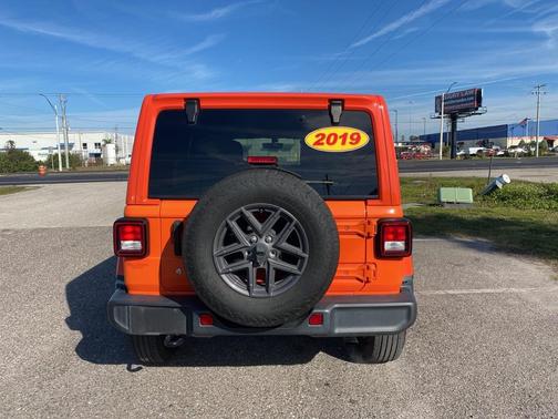 2019 Jeep Wrangler Unlimited Sahara