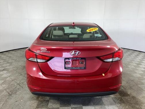 2015 Hyundai ELANTRA SE