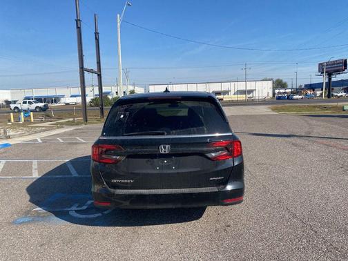 2024 Honda Odyssey Sport