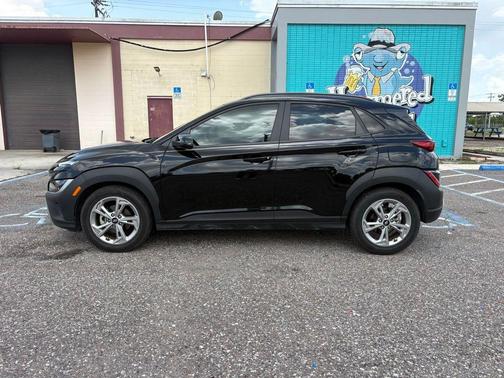 Ultra Black 2023 Hyundai KONA SEL