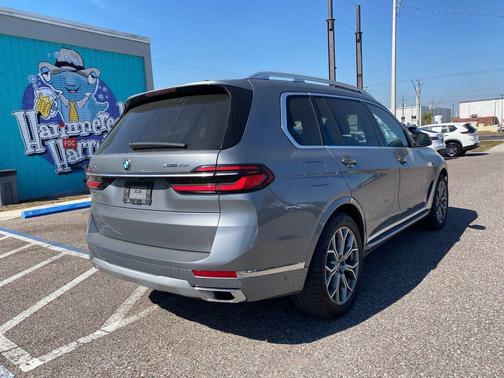 2024 BMW X7 xDrive40i
