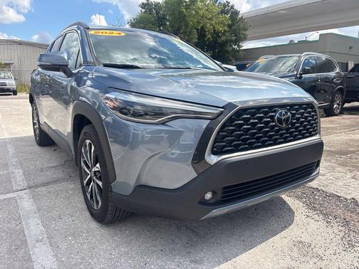 Celestite 2024 Toyota Corolla Cross XLE