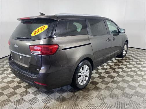 2017 Kia Sedona LX