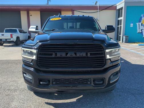 2019 RAM 2500 Laramie Crew Cab 4x4 6'4' Box