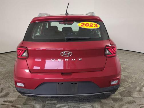 2023 Hyundai VENUE SEL