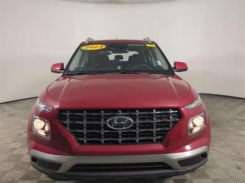2023 Hyundai VENUE SEL