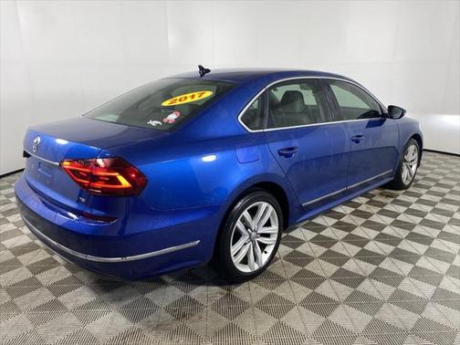 2017 Volkswagen Passat 1.8T SE w/Technology