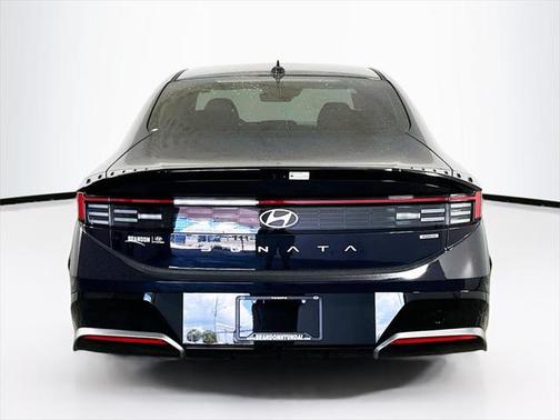 2025 Hyundai SONATA Hybrid SE