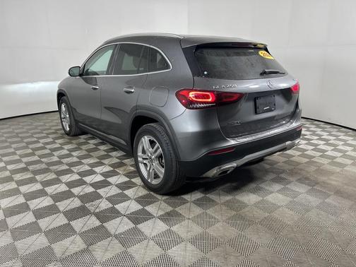 2021 Mercedes-Benz GLA 250 Base 4MATIC