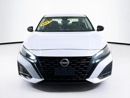 2023 Nissan Altima SR FWD