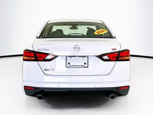 2023 Nissan Altima SR FWD