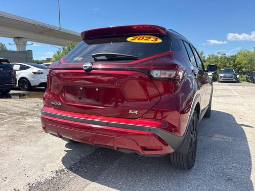 Scarlet Ember Tintcoat 2023 Nissan Kicks SR