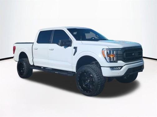 Oxford White 2021 Ford F-150 XLT