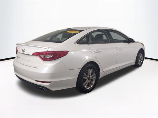 Quartz White Pearl 2016 Hyundai SONATA SE