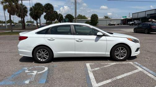 Quartz White Pearl 2016 Hyundai SONATA SE