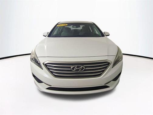 Quartz White Pearl 2016 Hyundai SONATA SE