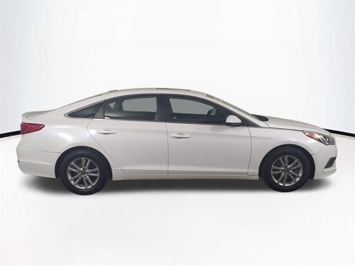 Quartz White Pearl 2016 Hyundai SONATA SE