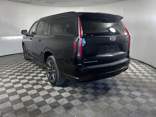 2023 Cadillac Escalade ESV Sport
