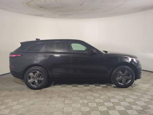 2025 Land Rover Range Rover Velar P250 SE R-Dynamic