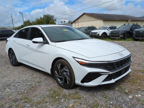 2025 Hyundai ELANTRA Limited
