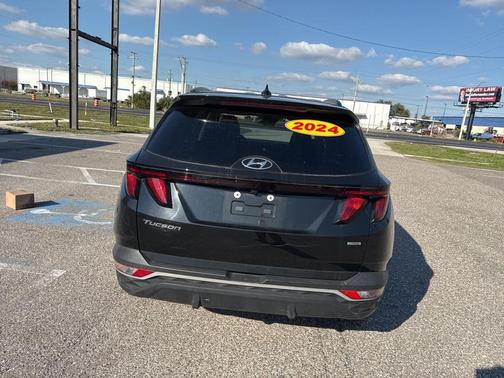 2024 Hyundai TUCSON SEL