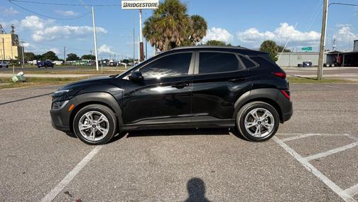 Ultra Black 2022 Hyundai KONA SEL