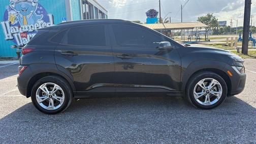 Ultra Black 2022 Hyundai KONA SEL