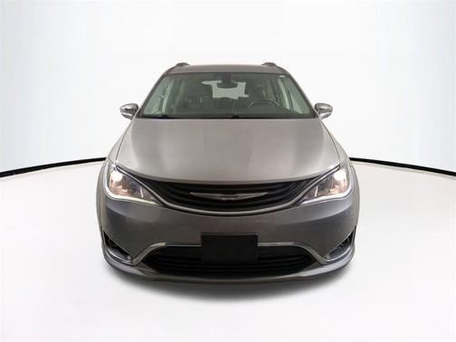 2018 Chrysler Pacifica Hybrid Limited