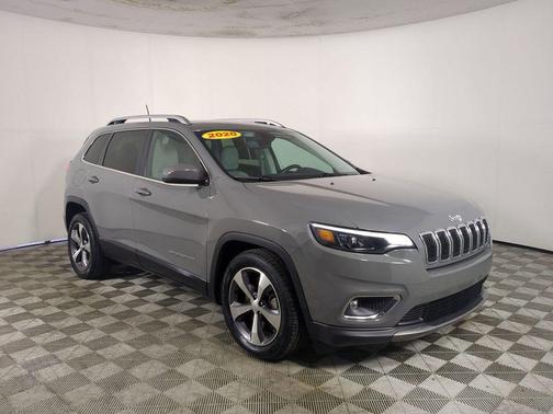 Sting-Gray Clearcoat 2020 Jeep Cherokee Limited