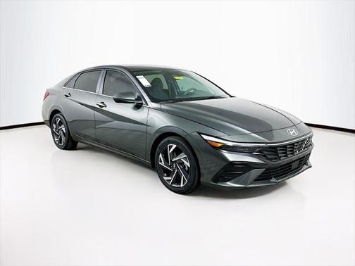 2025 Hyundai ELANTRA SEL
