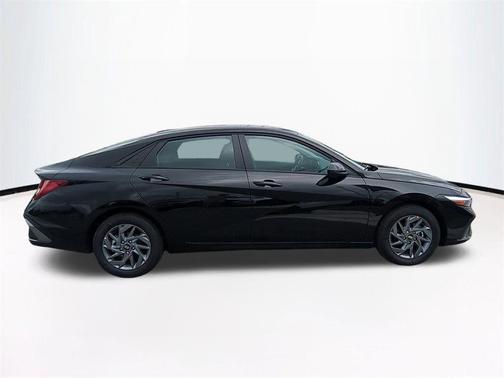 Abyss Black 2026 Hyundai ELANTRA HEV Blue